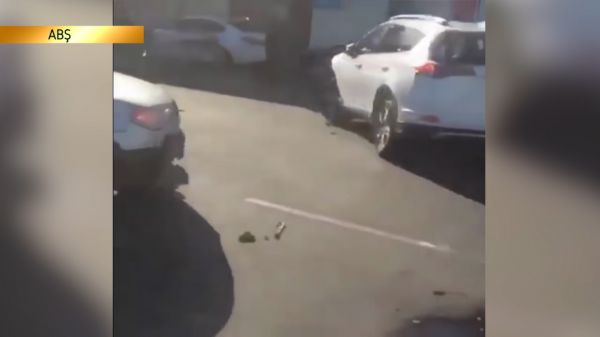 Qadınların davası - Maşınlarını toqquşduraraq dalaşdılar - VİDEO