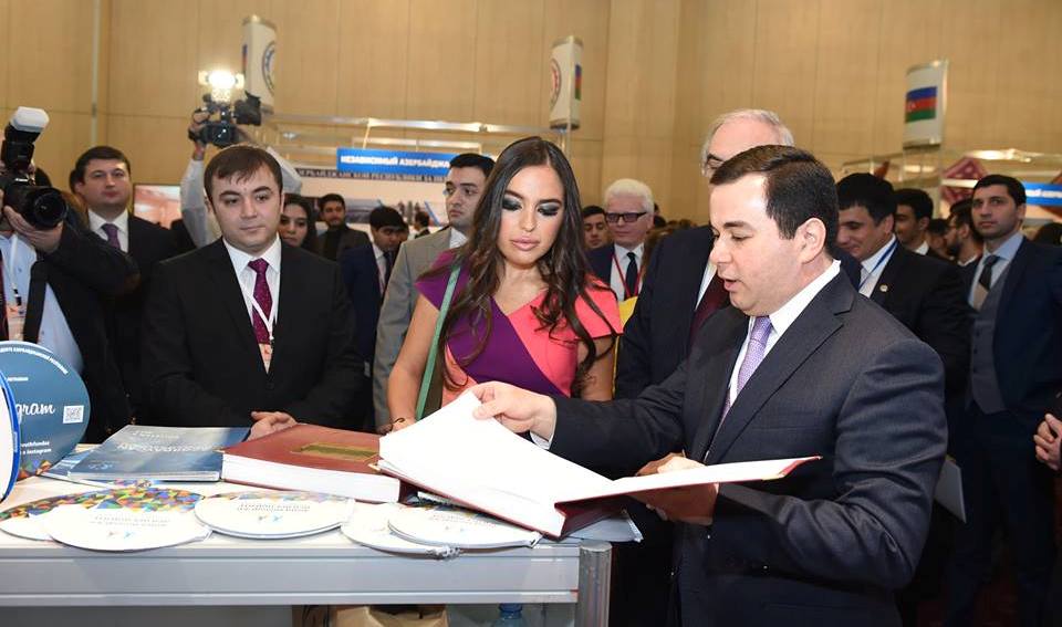 Fərhad Hacıyev “AMOR nəsli: Vətənpərvərlik, Yaradıcılıq, Uğur” forumunda iştirak edib - FOTO