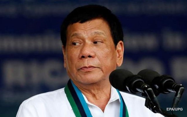 Filippin prezidenti Trampı təqlid etdi - Video