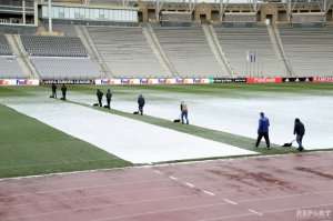 “Qarabağ” – “Fiorentina” oyunu üçün stadion qardan təmizlənir - FOTOLAR