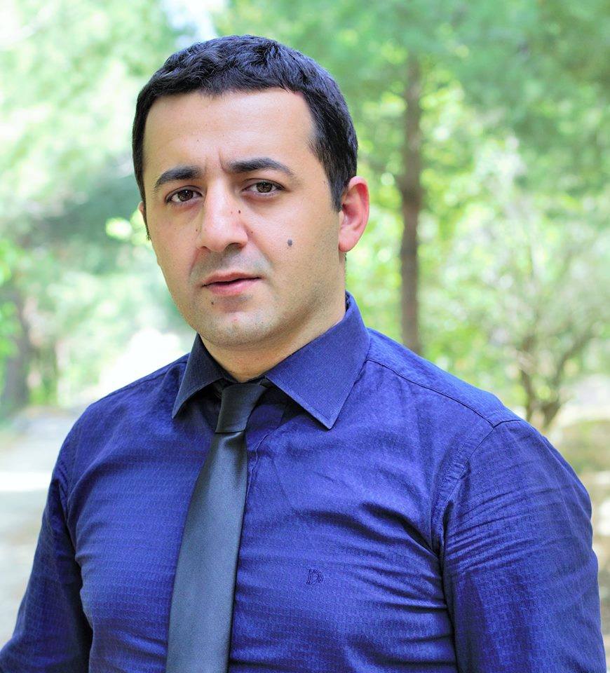 Türkləri təhqir edən şairə Aqil Acalovdan sərt cavab:''Əslini danan haramzadədir'' 