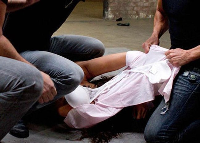 ŞOK! Kəndə müəllim gedən 6 qızın başına görün belə oyun açdılar