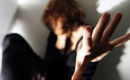 Başqa kişilərlə görüşən sevgilisinə iyrənc işgəncələr verdi - BAKIDA ŞOK OLAY