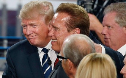 Tramp Şvasneqqerlə eyni şouda olacaq