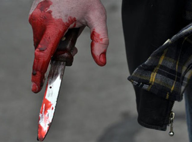 DƏHŞƏT: Bakıda oğul anasının boğazını kəsib