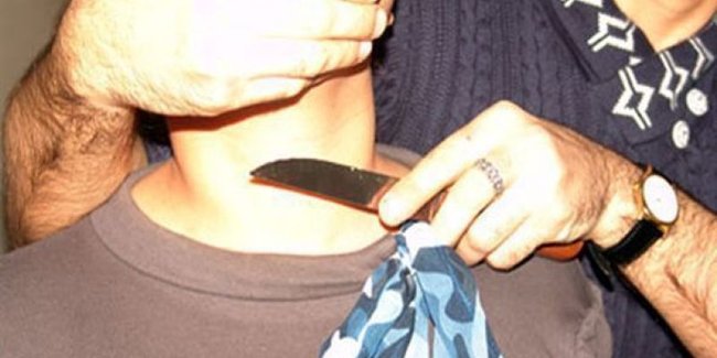 Bakıda anasının başını kəsən oğlan: 