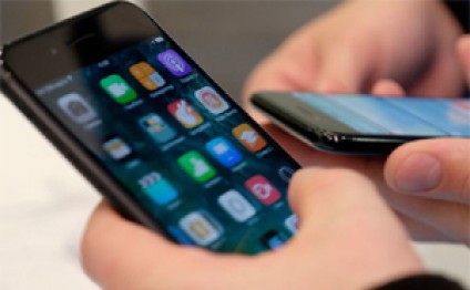 Bu ilin ən populyar smartfonları məlum olub