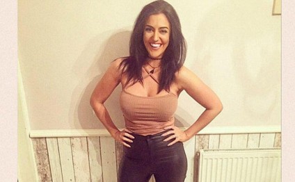 Oteldə çılpaq görüntüləndi, pulsuz gecələdi - FOTO