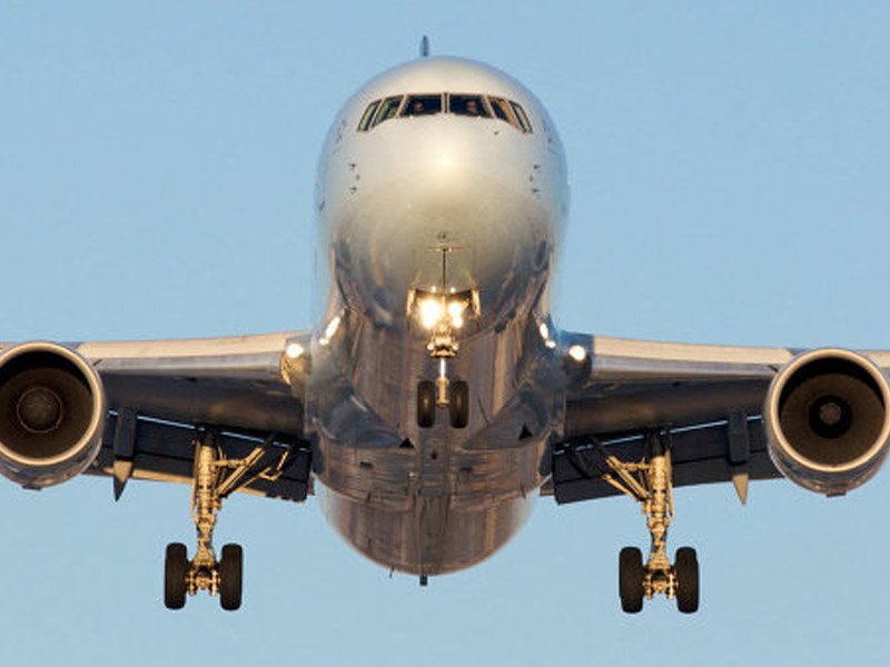 İstanbulda aviareyslər təxirə salındı