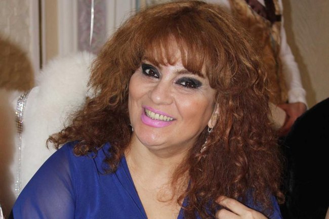 Əməkdar artistin ana və bacısını cadu öldürüb: 
