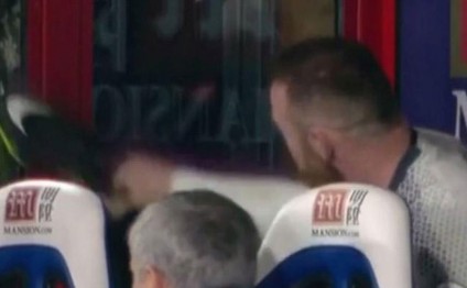 Mourinyo Runini özündən çıxartdı: futbolçu dəliyə döndü - FOTOLAR