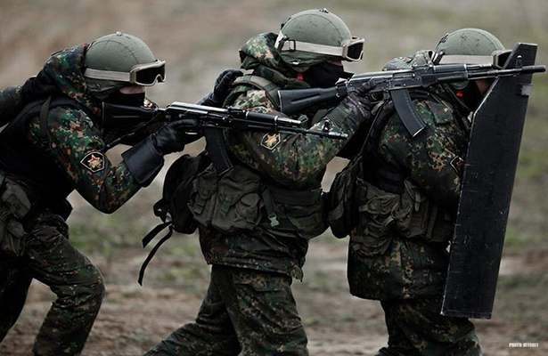 Rusiya xüsusi təyinatlıları Suriyadakı vəhhabi terrorçuları belə məhv etdi - Video