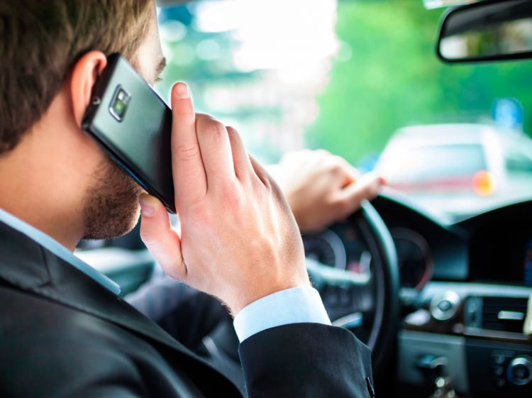 Bakıda sürücü sükan arxasında ölüb