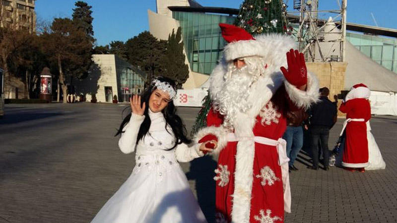 Şaxta baba, Qar qız olmaq istəyənlərin NƏZƏRİNƏ