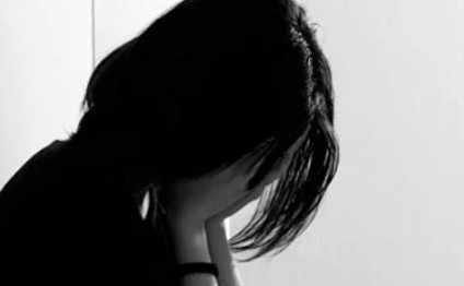 10 şagirdinə təcavüz edən riyaziyyat müəlliminə 135 illik həbs - FOTO