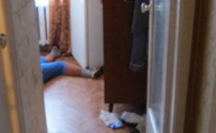 Bakıda faciəvi şəkildə ölən 22 yaşlı qızın toy xonçası məzarına qoyuldu - FOTO