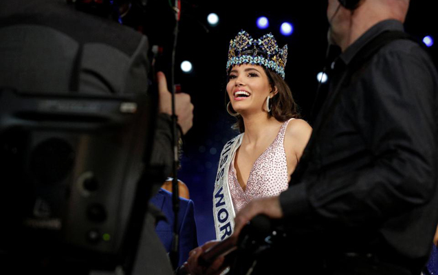 Bu qız dünya gözəli seçildi - Fotolar