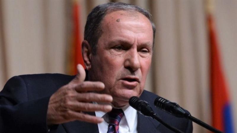 Levon Ter-Petrosyan İrəvanı əraziləri qaytarmağa çağırdı - SENSASİYA