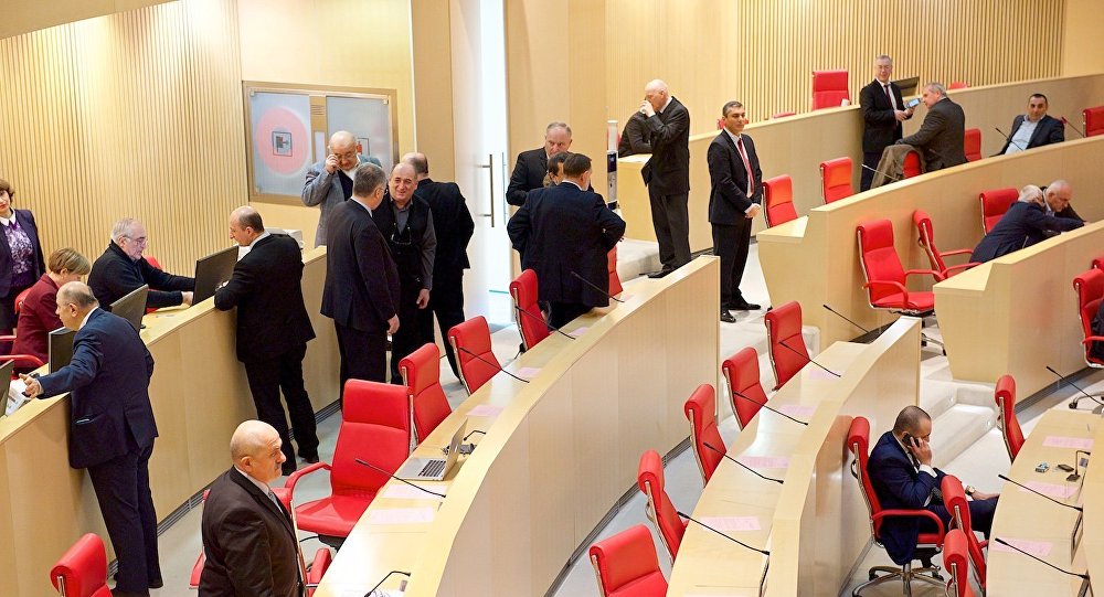 Marixuana istifadə edən deputatlar - SİYAHI