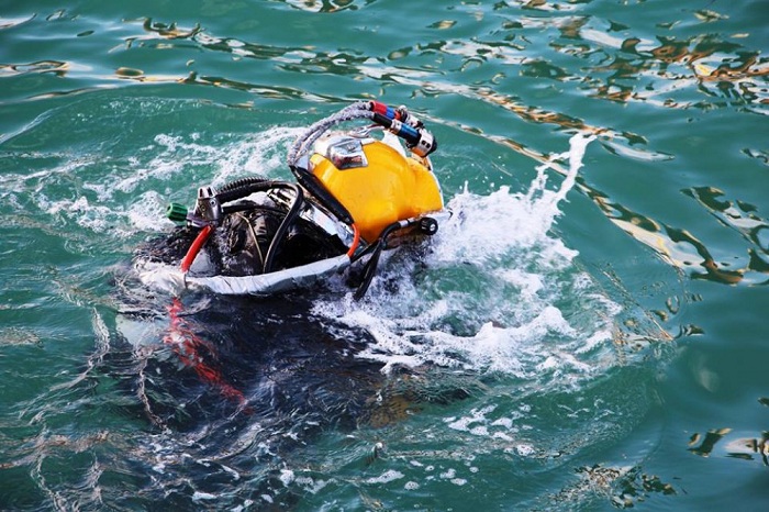 SOCAR-ın dalğıcları neftçilərin axtarışına başladı