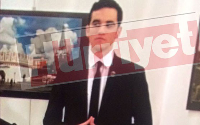 Andrey Karlovu güllələyən şəxsin - Fotosu