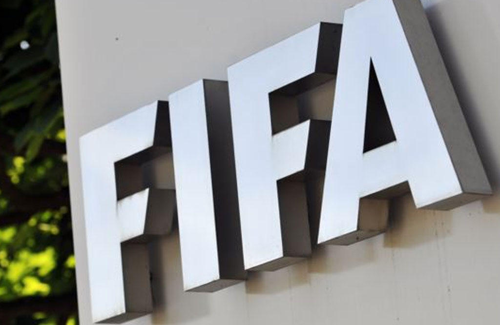 FİFA Britaniya komandalarına cərimə kəsdi