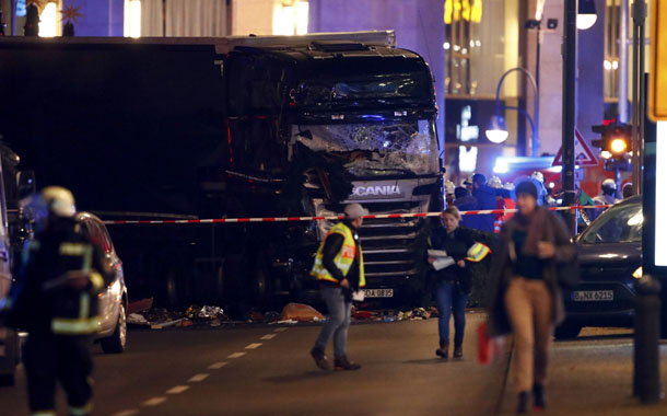 SON DƏQİQƏ: Berlində də TERROR: 9 ÖLÜ, 50-DƏN ÇOX YARALI