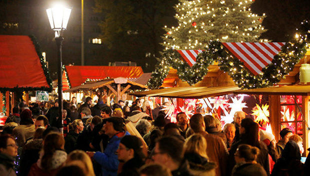 Berlində yük maşını Yeni il yarmarkasına girdi: Ölən və yaralananlar var – YENİLƏNİB