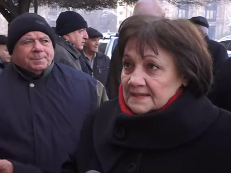 İrəvanda etirazlar yenidən qızışdı