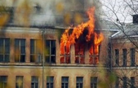 Zərdabda DƏHŞƏT! Məktəb yanıb kül oldu