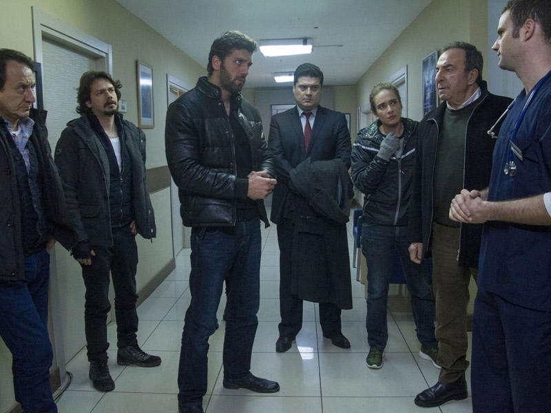 Məşhur seriallar cərimələndi: SƏBƏB - FOTO