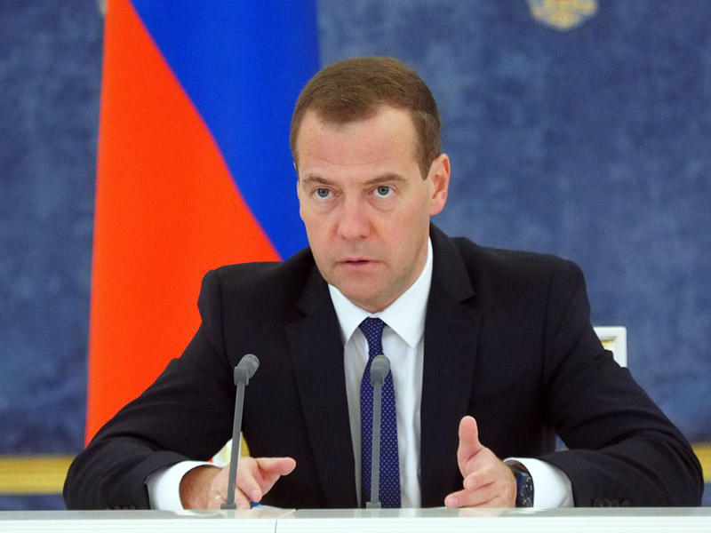 Tu-154 qəzasının araşdırılmasına Medvedev rəhbərlik edəcək