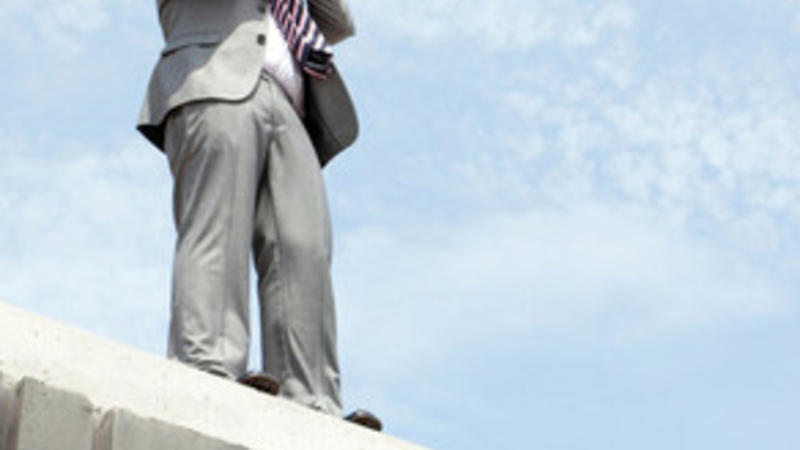 Özünü körpüdən atan kişinin cibindən məktub çıxdı (YENİLƏNDİ)