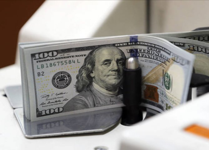 200 dollar satan şəxsi 148 manat cərimələdilər- BAKIDA