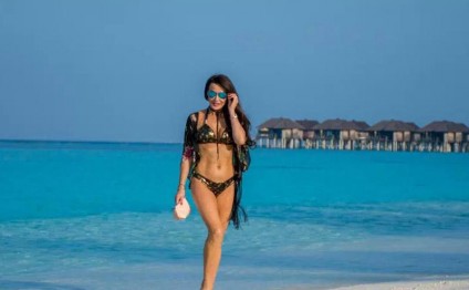 Tanınmış aparıcı Milad öncəsi Maldivdə - FOTO