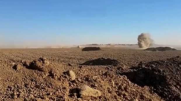 Mosulun qərbində İŞİD-in minalanmış avtomobili məhv edilib – VİDEO