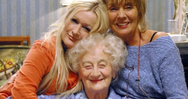 Məşhur britaniyalı aktrisa vəfat edib