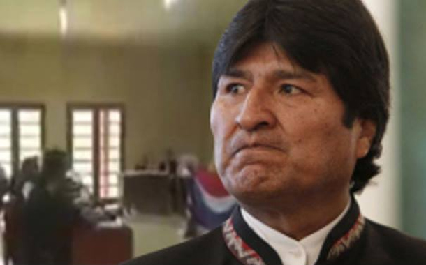 Tədbirdə porno izləyən Boliviya prezidenti biabır oldu — VİDEO +18