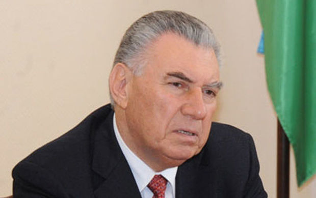 Əli Həsənov qalmaqallı deputat haqqında: O cür sözləri necə işlətmək olar?