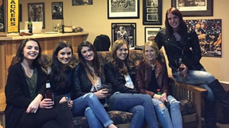 Qadınların itmiş ayaqlarını siz tapın! - TAPMACA -FOTO