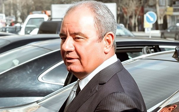 Əli Abbasovu 12 il həbs gözləyir - SABİQ NAZİRİN ETİRAFLARI BAŞINA İŞ AÇDI