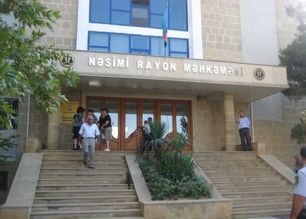 Silah gəzdirmə və narkotik saxlamaqda təqsirləndirilən şəxsə bəraət verildi