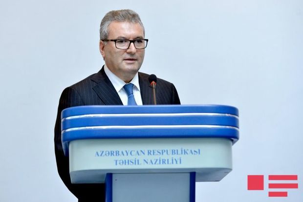 Nazirlik “Həyati bacarıqlara əsaslanan təhsil” kursunun dayandırılmasını şərh etdi