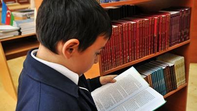 2-ci sinif kitabındakı ERMƏNİ MİSRALARINA SƏRT REAKSİYA: Söyüşlərə... - FOTO