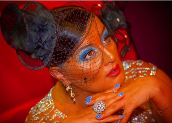 Elza 2017-ci xoruz ilinə şeir yazdı: 