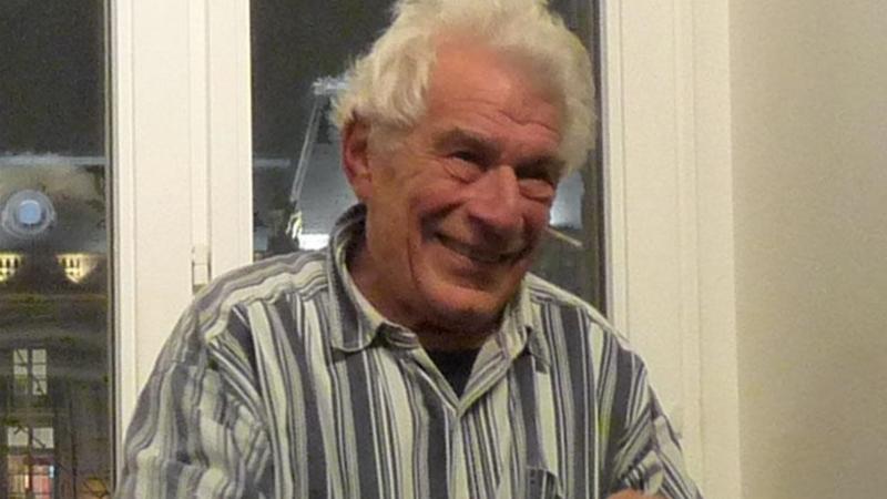 Dünya şöhrətli yazıçı vəfat etdi