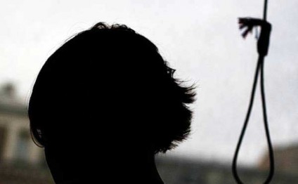 Gəncədə 62 yaşlı qadın özünü asdı