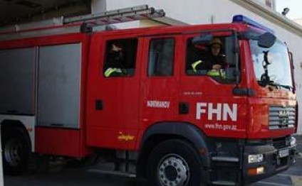 Saatlıda 5 otaqlı ev yandı