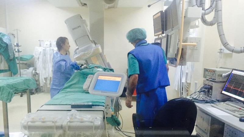 Xəstənin qarnından 18 il əvvəl unudulmuş qayçı çıxarıldı