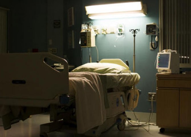 Azərbaycanda dəhşət: yatağında yanmış meyiti tapıldı